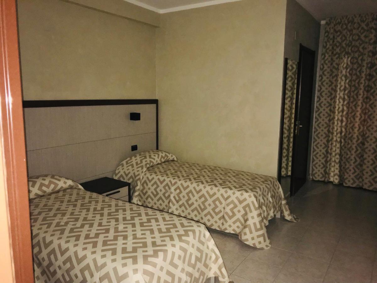 Al Dolmen Bed & Breakfast Monte SantʼAngelo Екстериор снимка