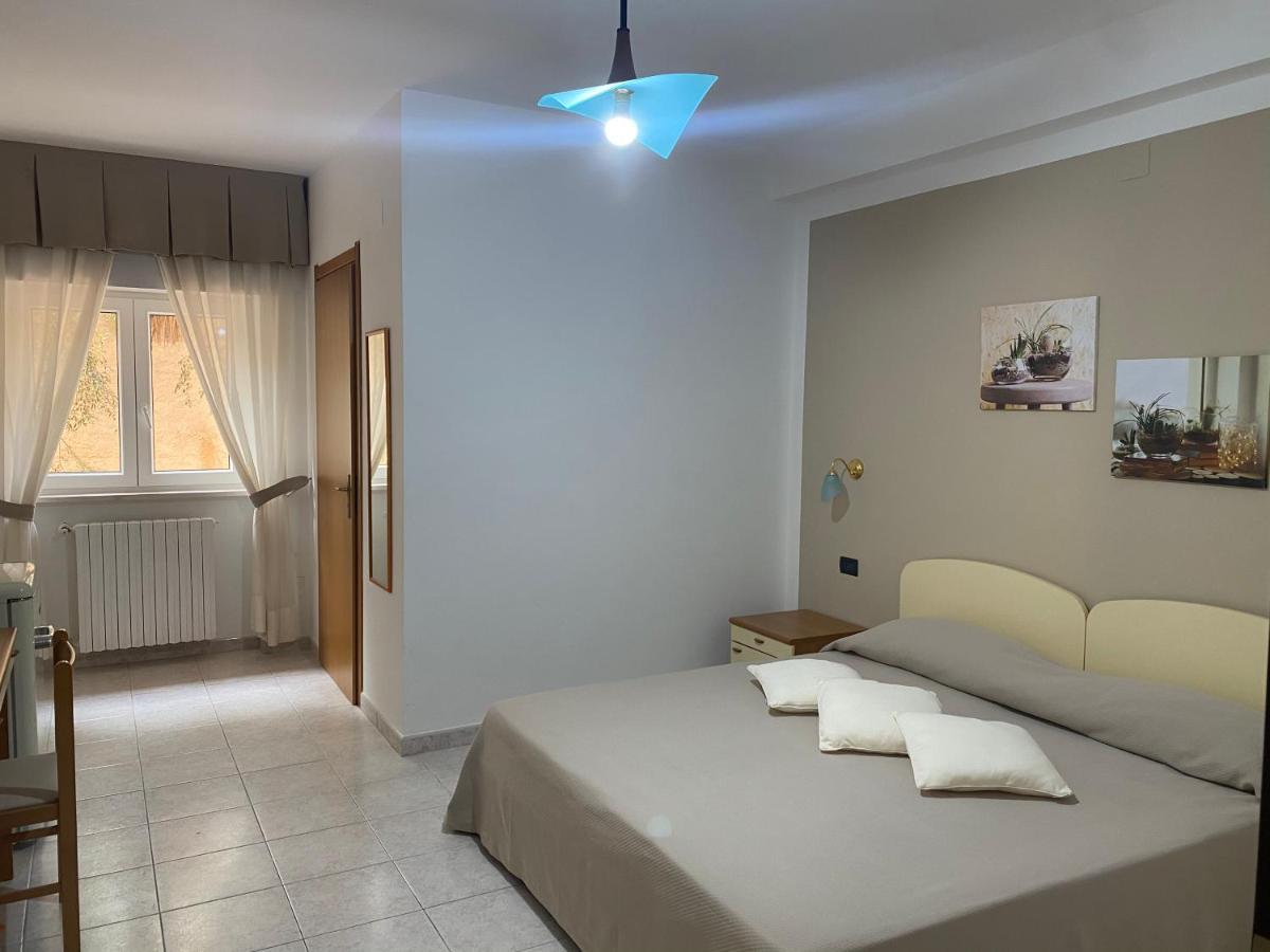 Al Dolmen Bed & Breakfast Monte SantʼAngelo Екстериор снимка