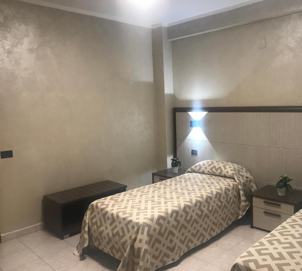 Al Dolmen Bed & Breakfast Monte SantʼAngelo Екстериор снимка